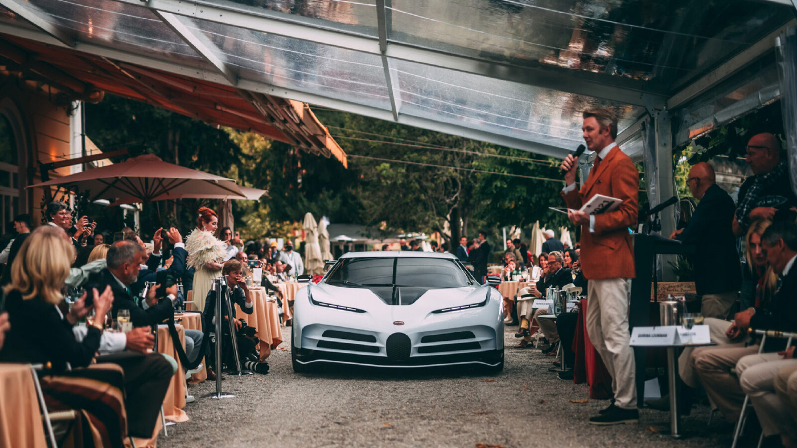 Bugatti Centodieci – Cầu nối giữa quá khứ và hiện tại