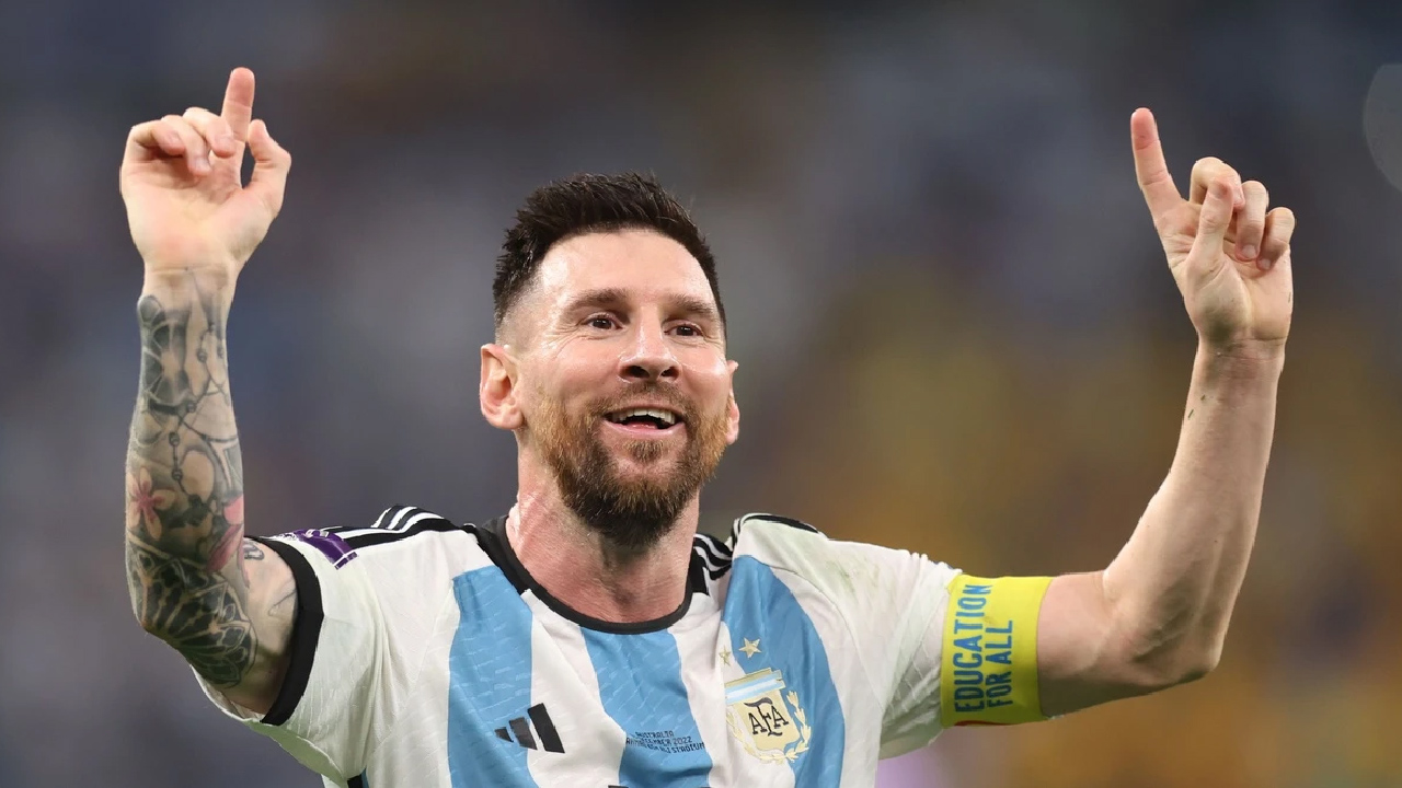 Lionel Messi – Khi là lương cầu thủ cao nhất thế giới và Tài Năng Vượt Trên Mọi Giới Hạn