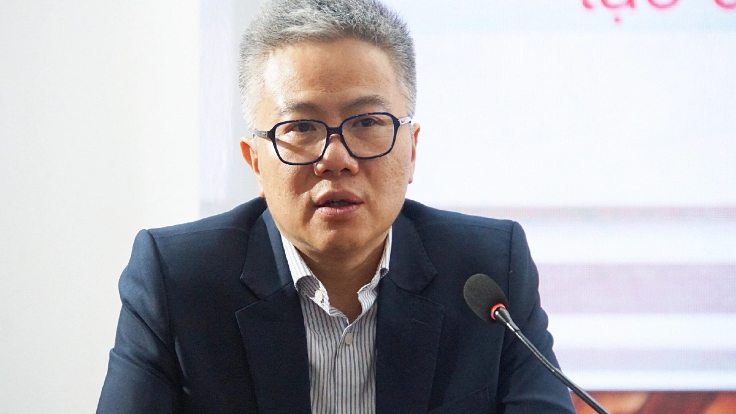 GS. Ngô Bảo Châu – Biểu Tượng Của Trí Tuệ Việt Toàn Cầu