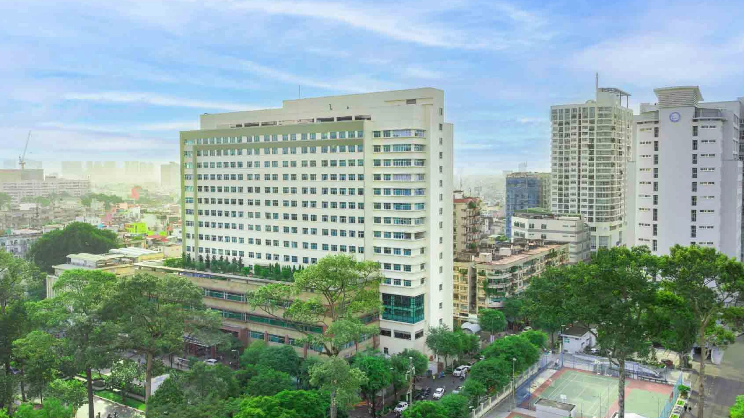 Bệnh Viện Đại Học Y Dược TP.HCM – Sự Kết Hợp Giữa Khoa Học Và Nhân Văn