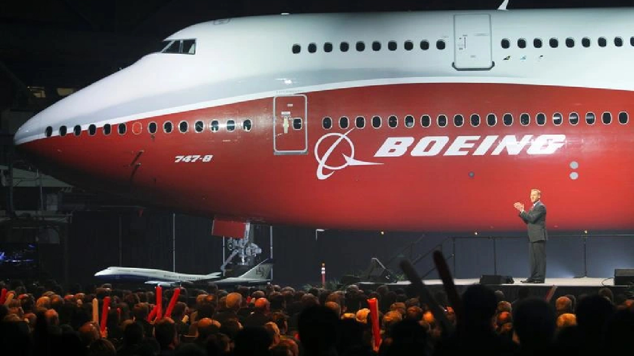 Máy bay lớn nhất thế giới Boeing 747 – Nữ hoàng bầu trời