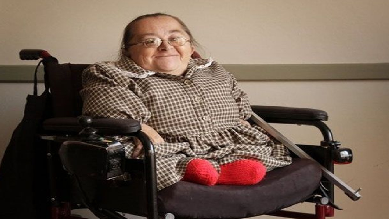 Madge Bester – 65 cm, Nghị Lực Nam Phi